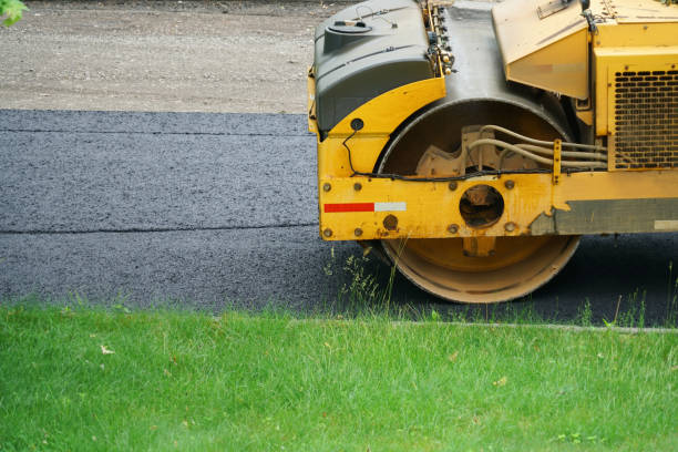 Best Asphalt Driveway Paving in Andalusia, IL
